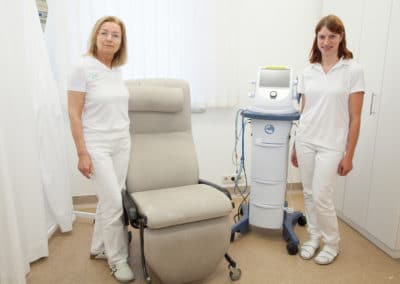 Gruppenpraxis_Freynhofer_Neustaftl_Blutabnahme und EKG